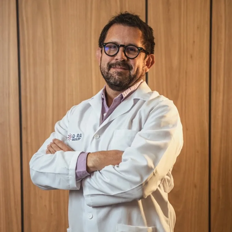 Dr. Enrique Carrera Estupiñán